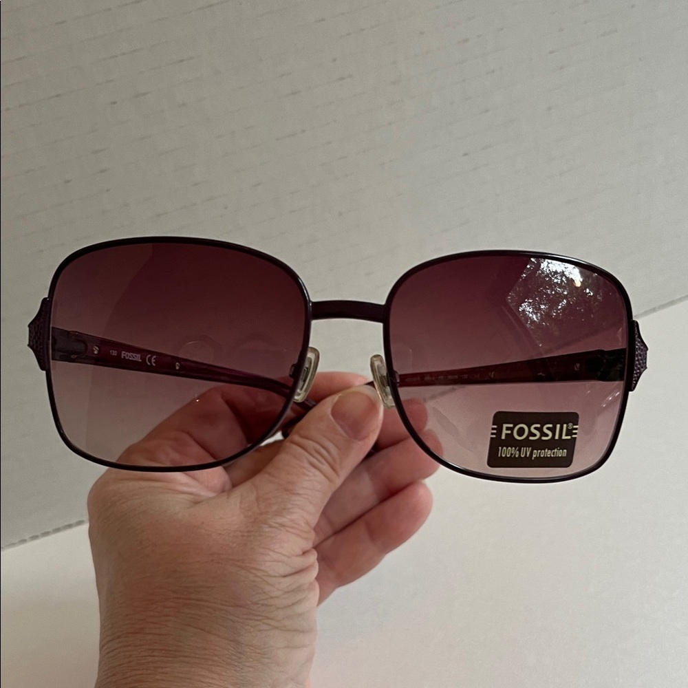 FOSSIL NWOT Addie Plum Fade 100% UV Textured Metal 56-16-130 Square Sunglass